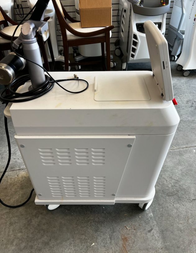 Rohrer Aesthetics PicoLazer Device - Image 3