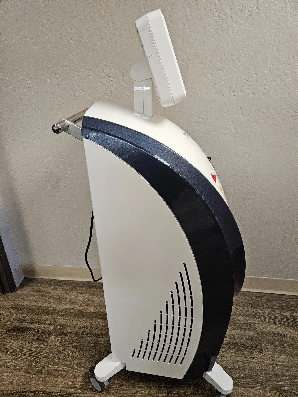 Alma Soprano Lite Device - Image 2