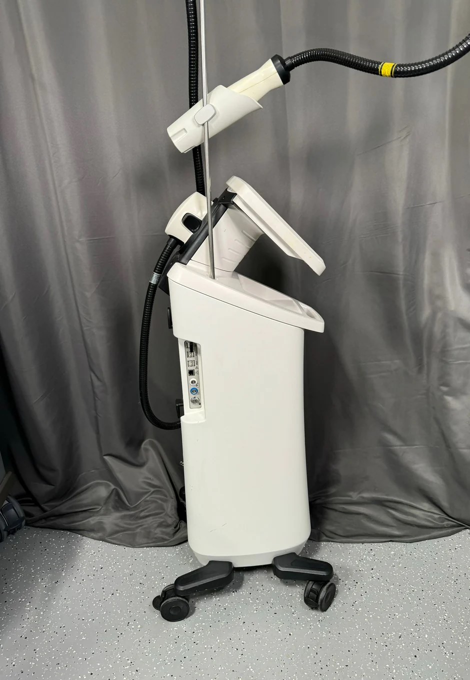 Candela Ellipse Ydun Laser Device - Image 3