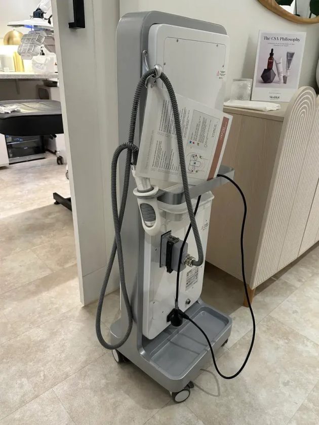 Cynosure VIVACE Device - Image 2
