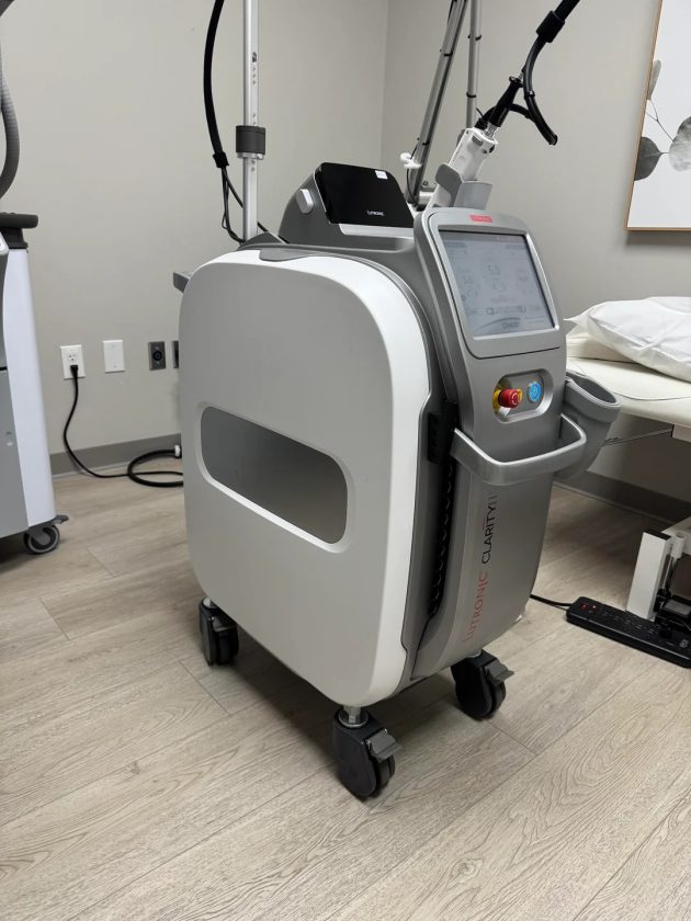 Lutronic Clarity II Dual Laser - Image 2
