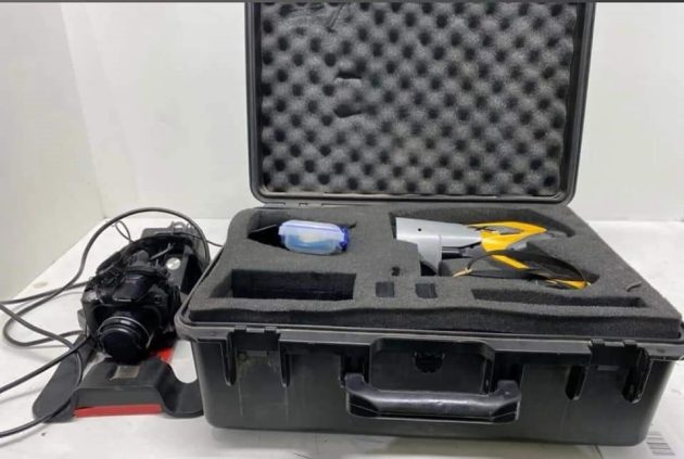 Olympus Innov-X DC-2000 Delta Classic Alloy XRF Analyzer - Image 2