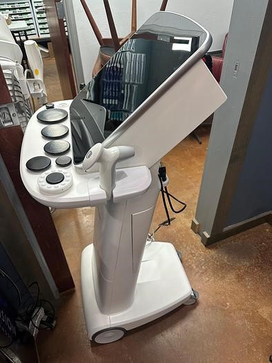 Lumenis NuEra Tight RF System - Image 3