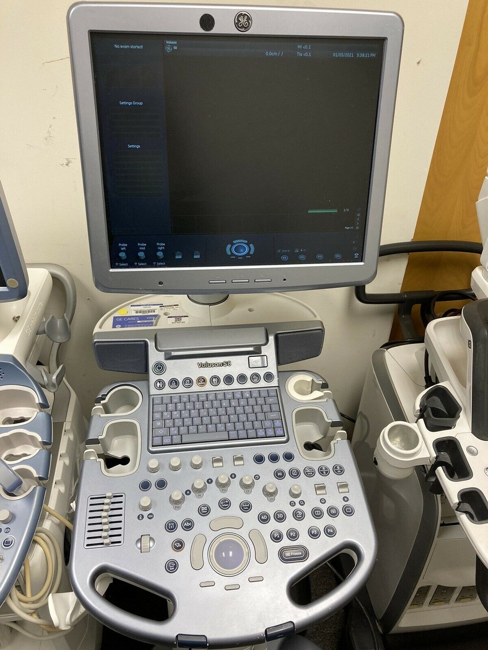 GE VOLUSON S8 ULTRASOUND MACHINE