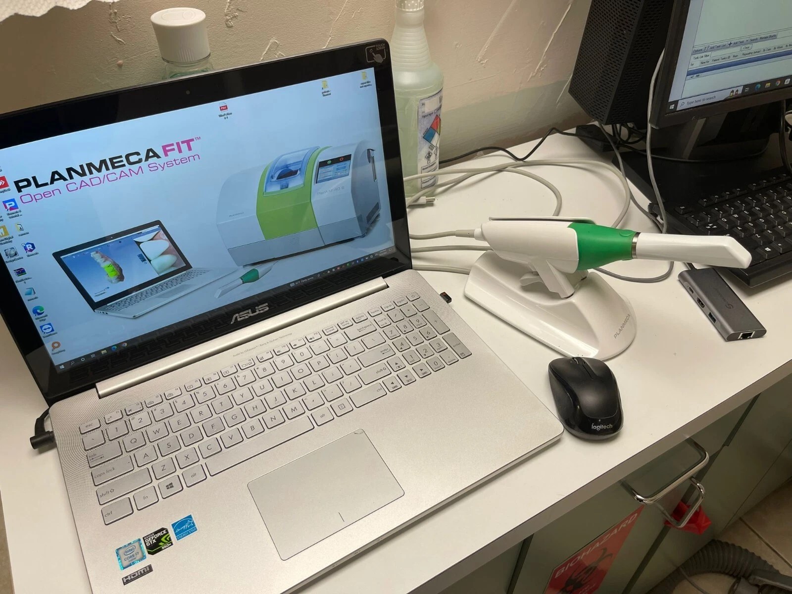 Planmeca Emerald Intraoral scanner
