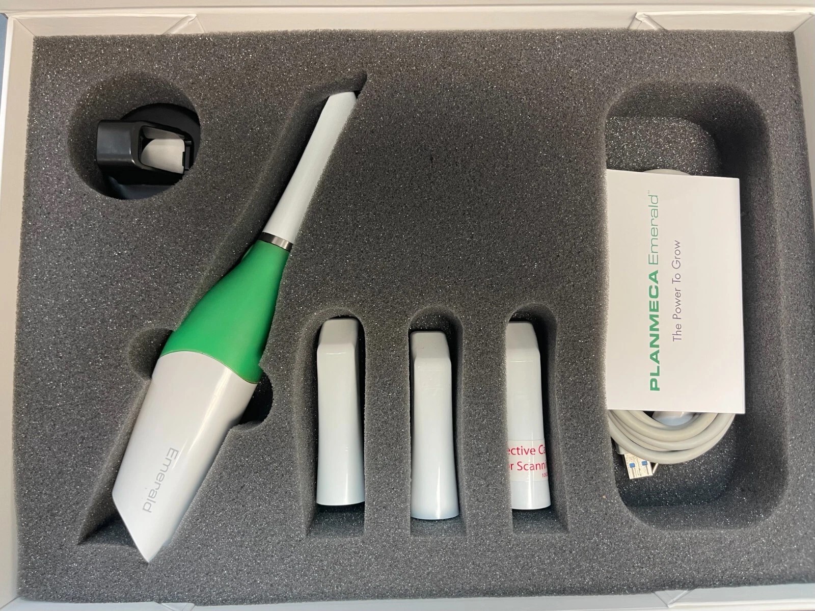 Planmeca Emerald Intraoral scanner - Image 2