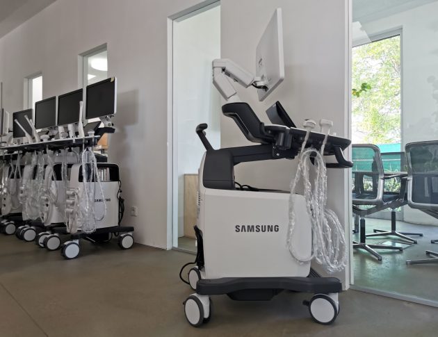 Samsung HS60 Ultrasound Machine - Image 3