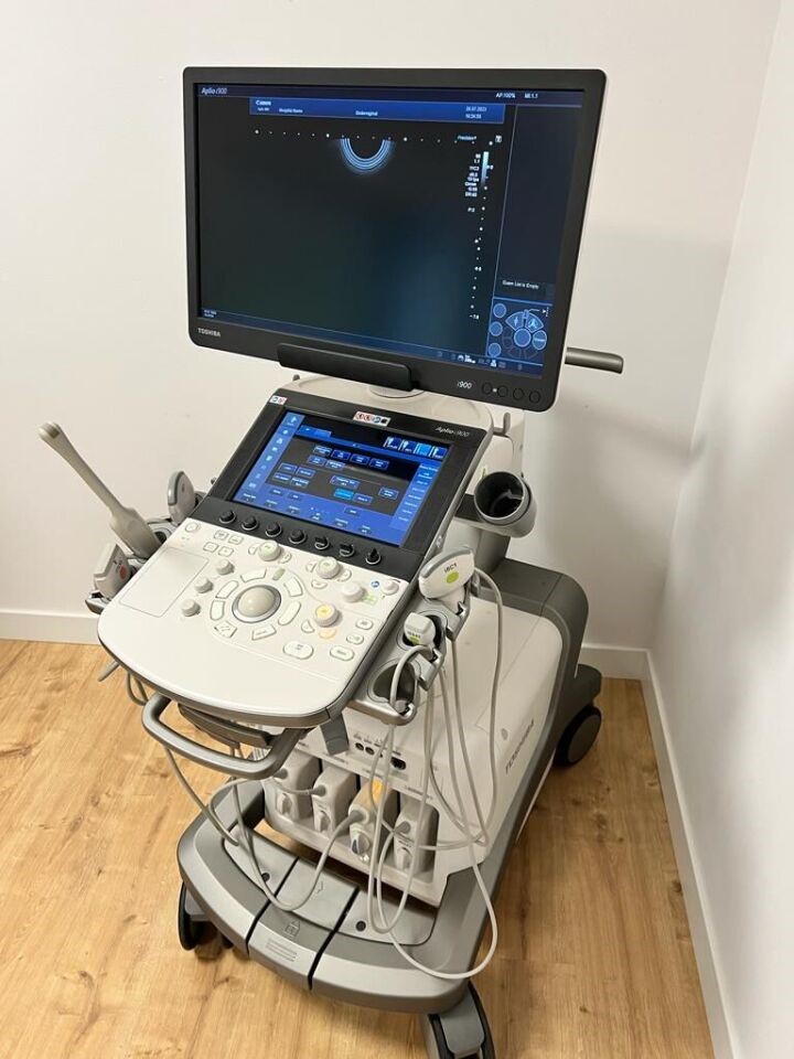 Canon Aplio i900 Ultrasound Machine
